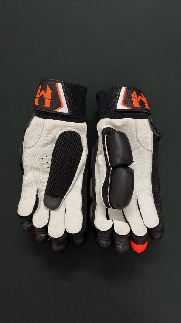 Kingmate Black and Orange Gloves - Image 4