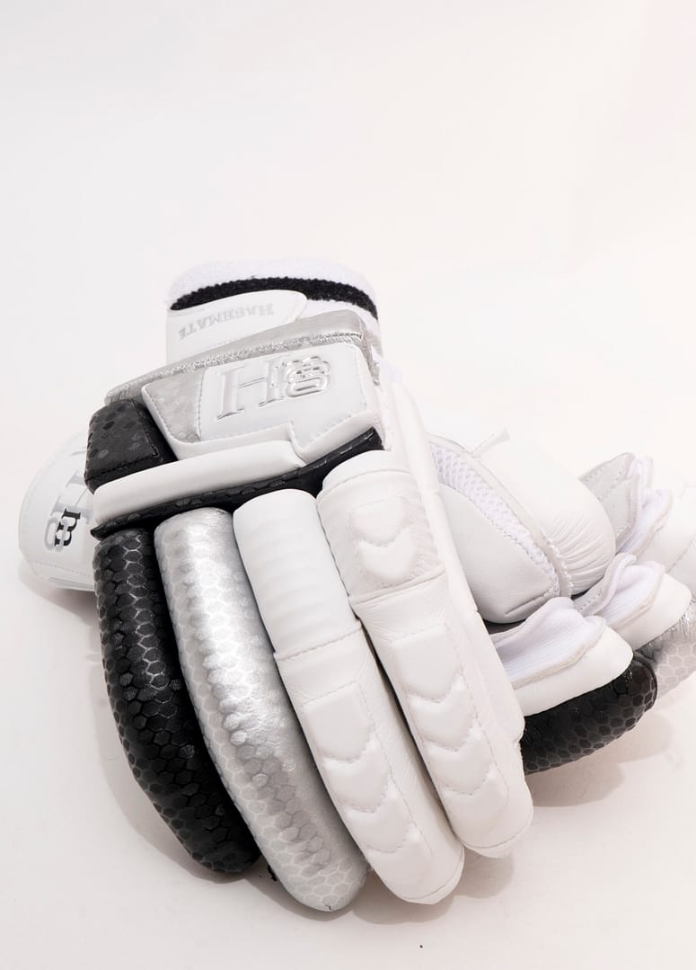 HASHMATE TEST BATTING GLOVES