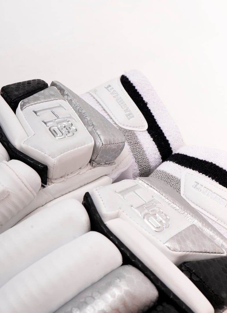 HASHMATE TEST BATTING GLOVES - Image 3